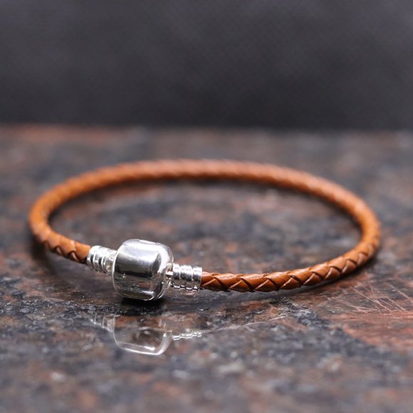 Brown Leather Bracelet with Sterling Silver Barrel Clasp - BRAND NEW - Picture 2 of 6